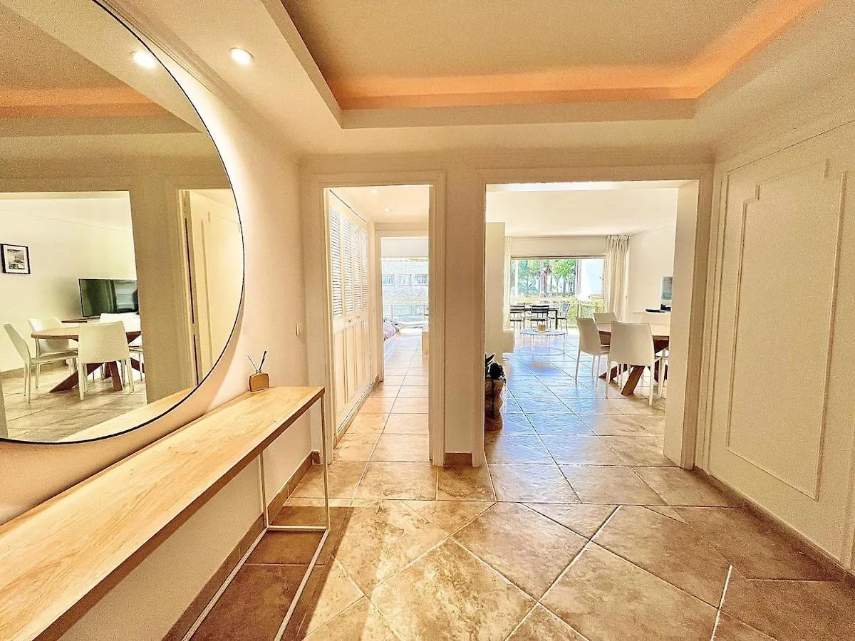 Luxurious 2-Bedroom Pointe Croisette, Sea View, Private Parking Cannes Apartment